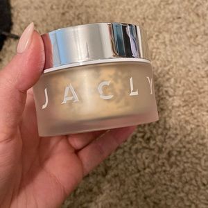Jaclyn hill luminous powder in the shade “dew me”